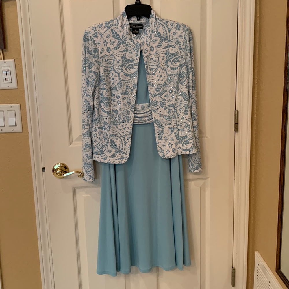 Beautiful soft aqua jacket dress, size 10 P.